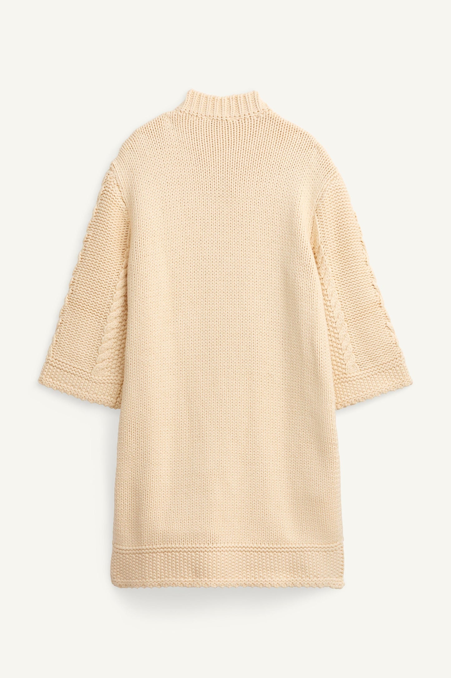 Poncho Punto Cordones Limited Edition