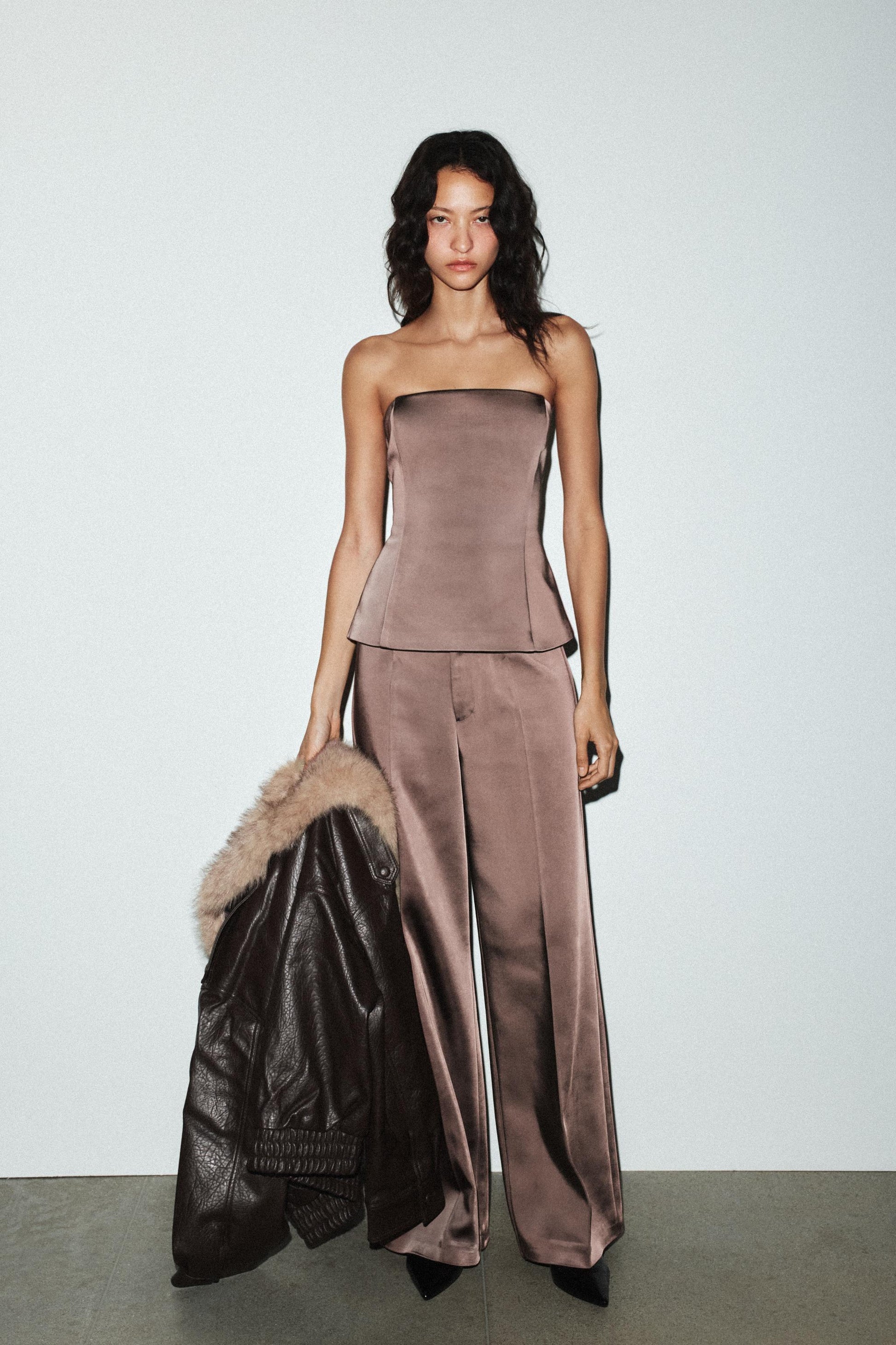 #74584F, Marron chocolat